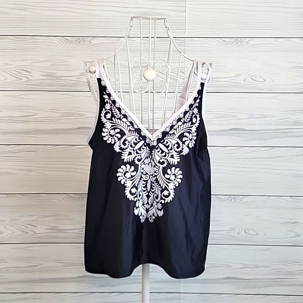 Unbranded Tankini swim top - black and white Women's Size M